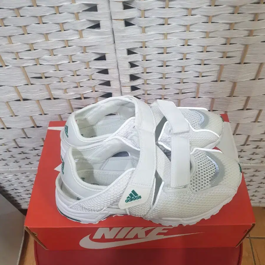 ADIDAS 아디다스 EQT93 이큅먼트93 샌들 245mm 세탁완료