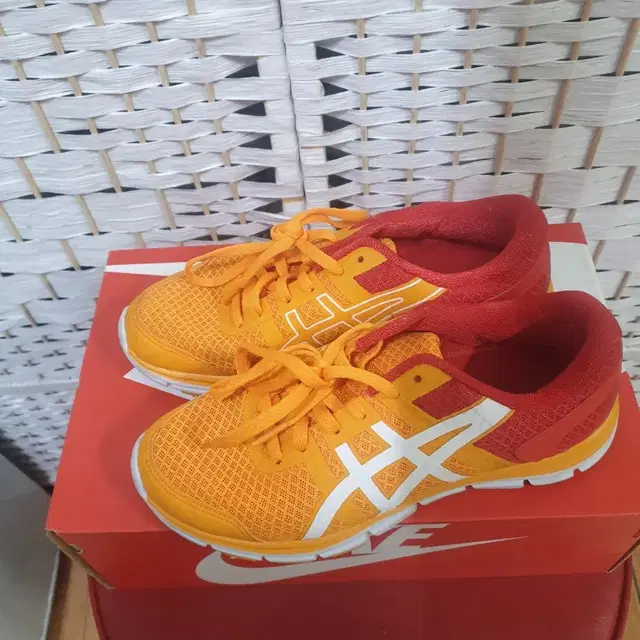 asics 아식스 G1 런닝화 235mm