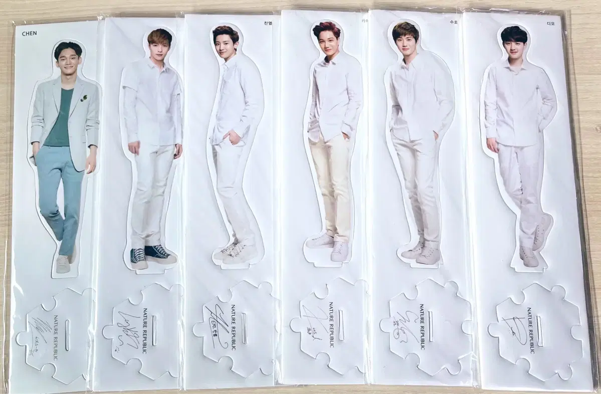 13 exo idols wts / photocard d.o. suho sehun kai chanyeol chen lay