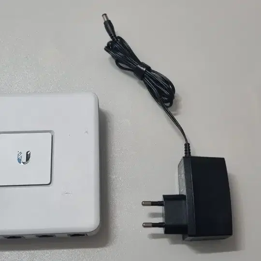 유비쿼티 UNIFI USG Security Gateway