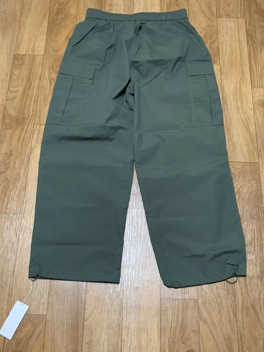 [NEW] Wide Cargo Parachute Pants (Slow Standard)