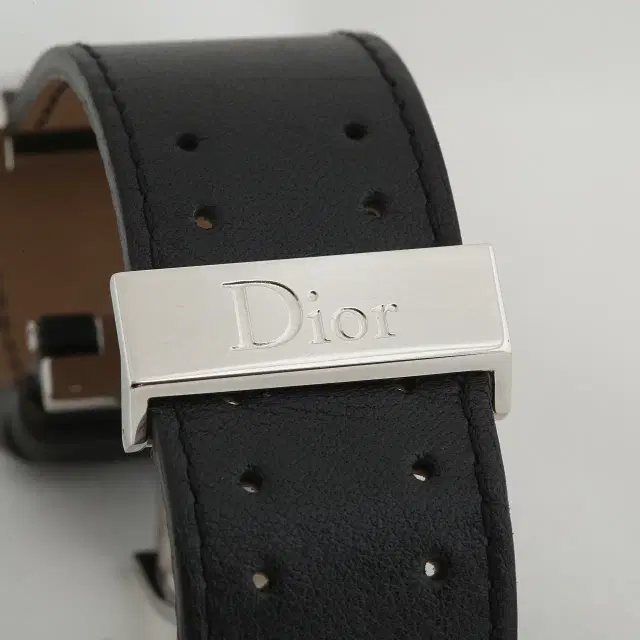 디올 크리스 Dior Chris 실버 다이얼 사각 쿼츠