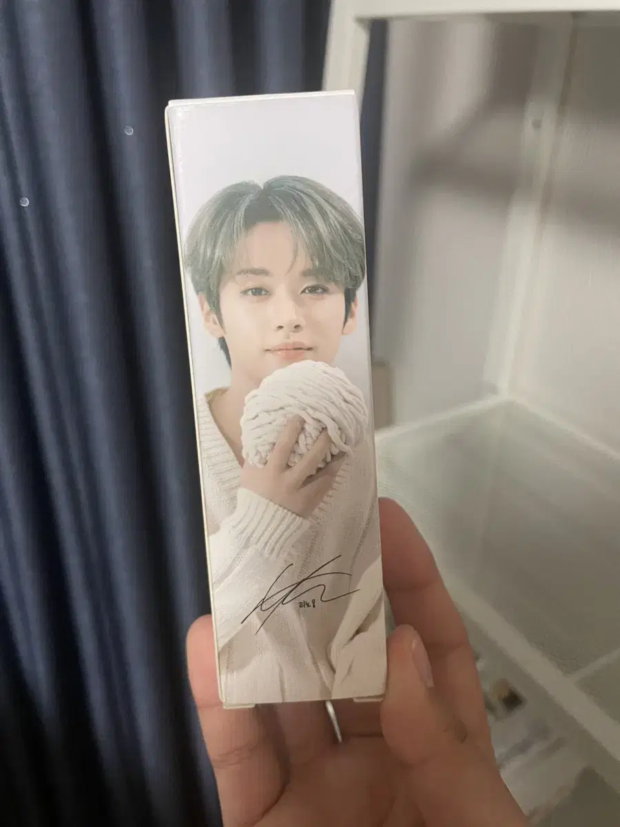 Skz lee know Hand Cream Pacific Proof Photo