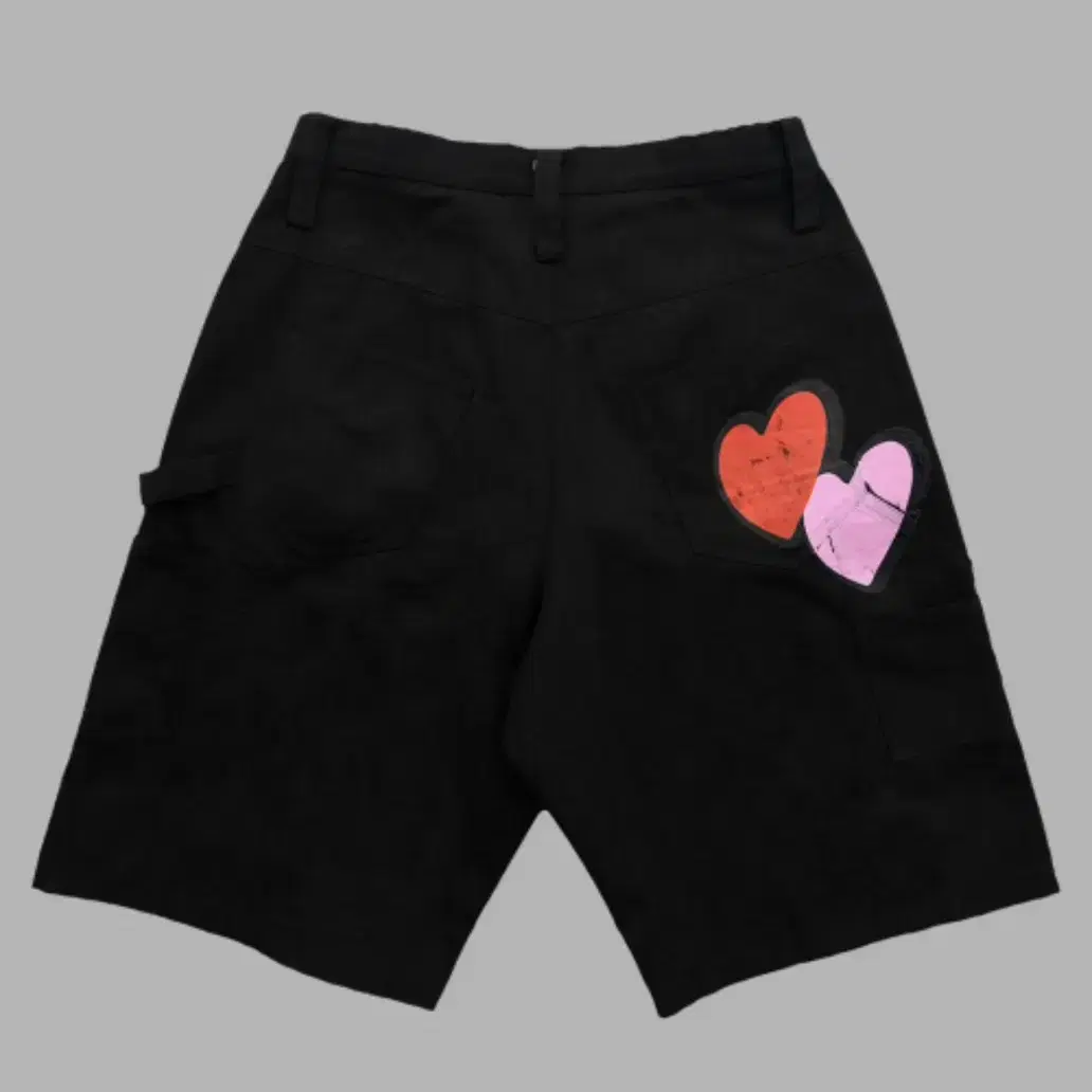 더뮤지엄비지터 DOUBLE HEART HALF PANTS L