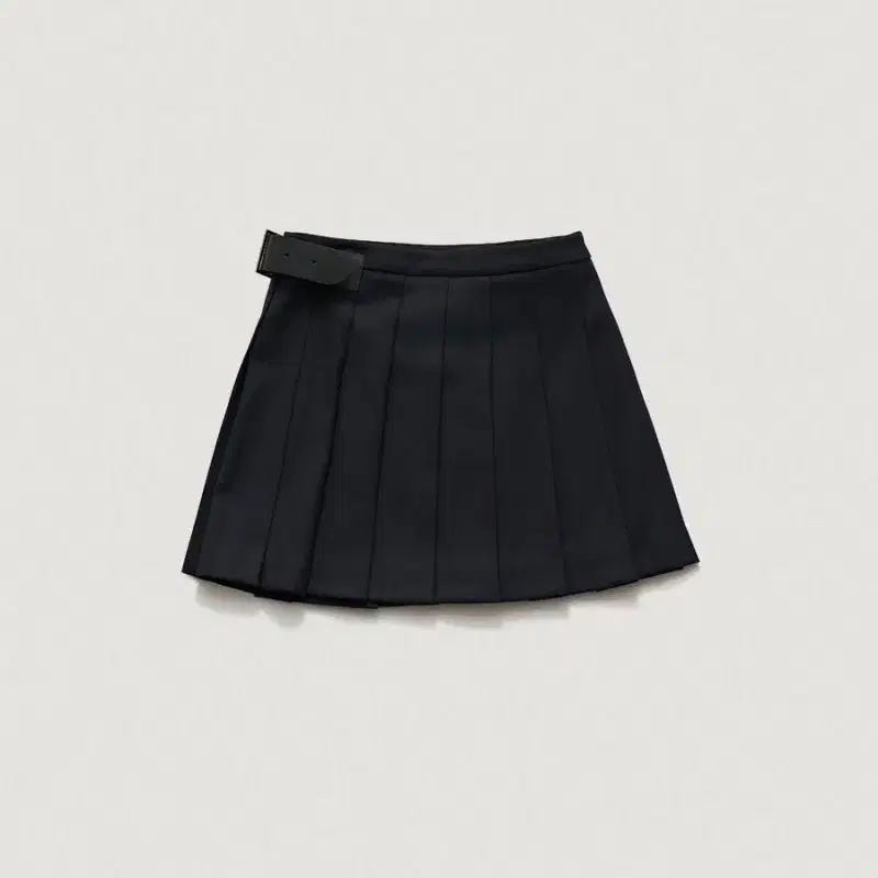 더바넷 buckle strap pleated skirt 새상품