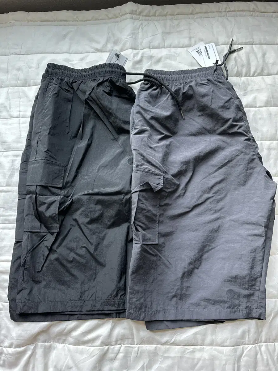 Wide-cargo nylon pants