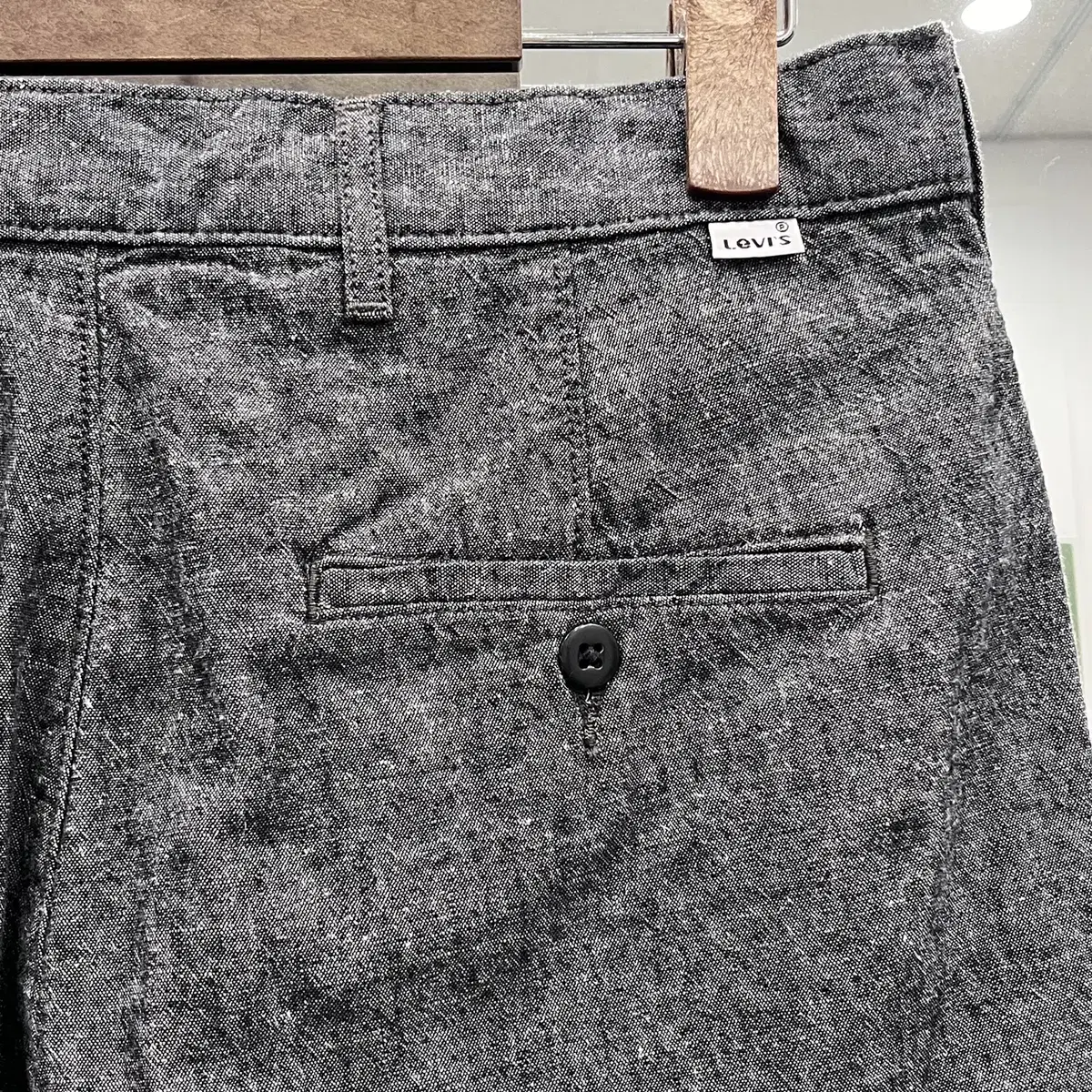 Levis 리바이스 샴브레이 린넨 하프 팬츠 (30inch)