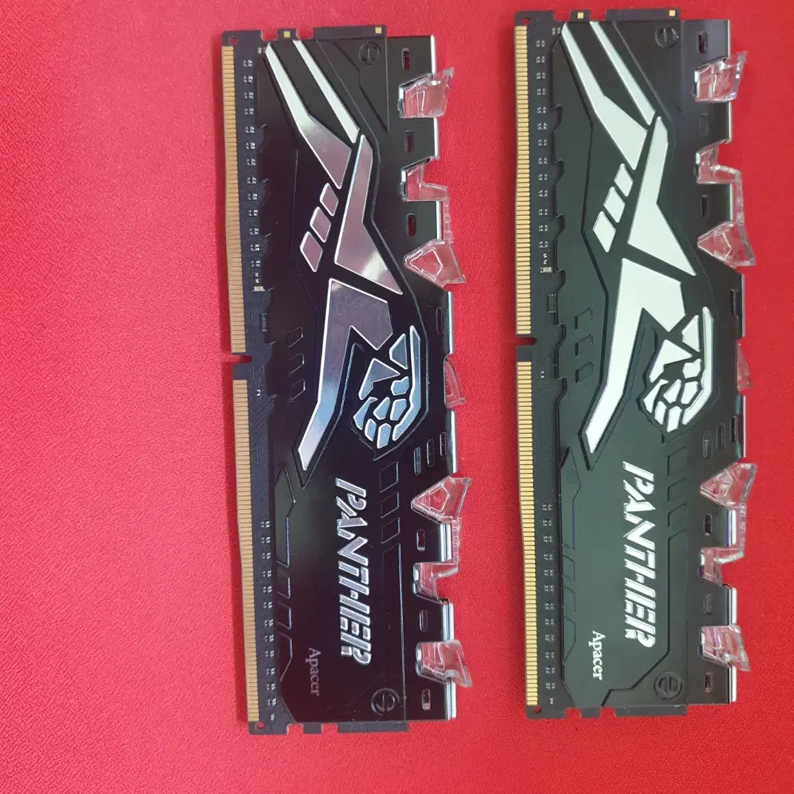 Apacer DDR4-2666 CL16 PANTHER RAGE RGB