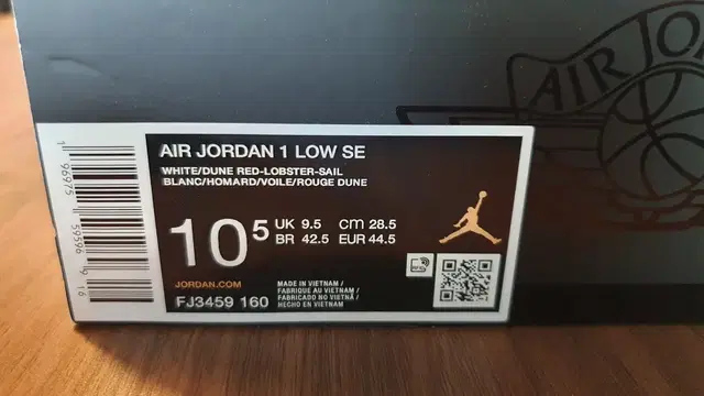 AIR JORDAN 1 LOW SE 285