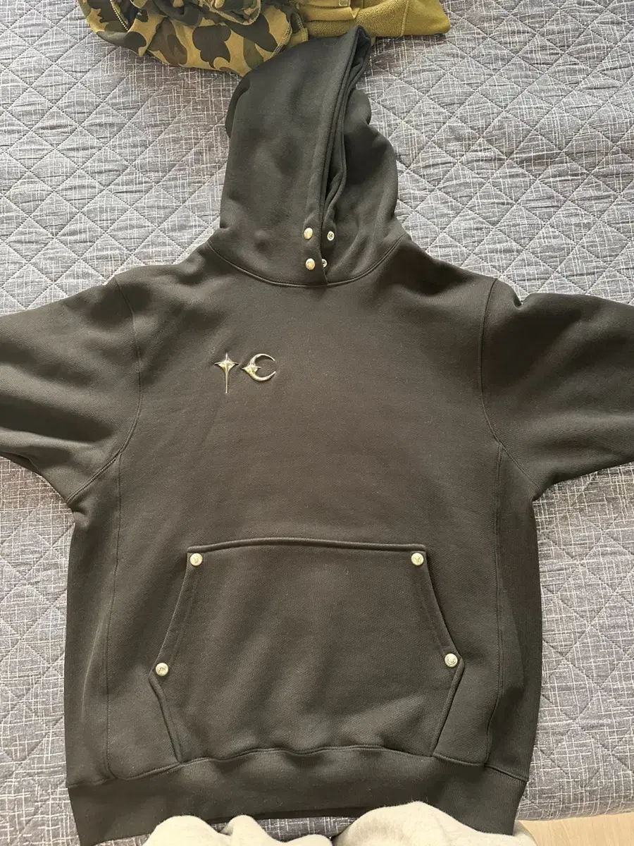 FrogClub Armored HoodieBlack Size 3New