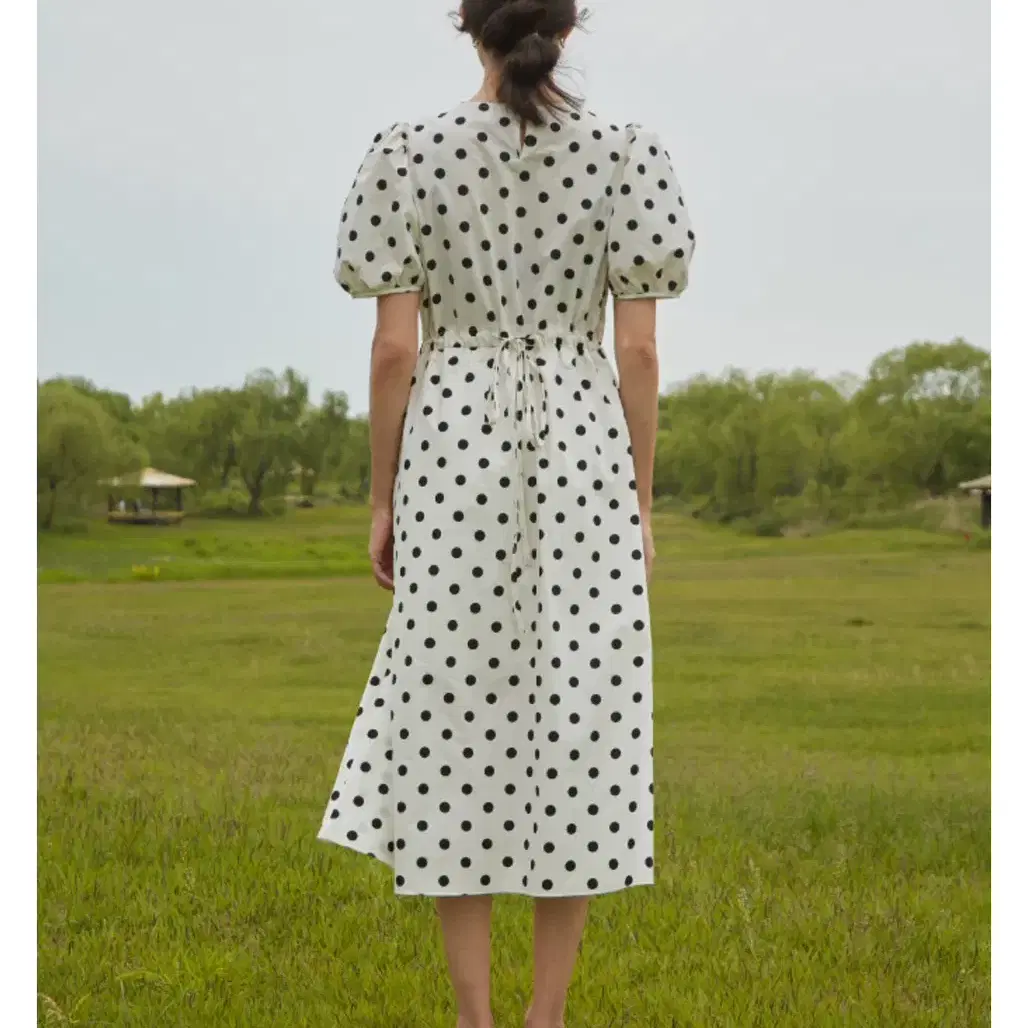 아무르 Cotton coy dress_white