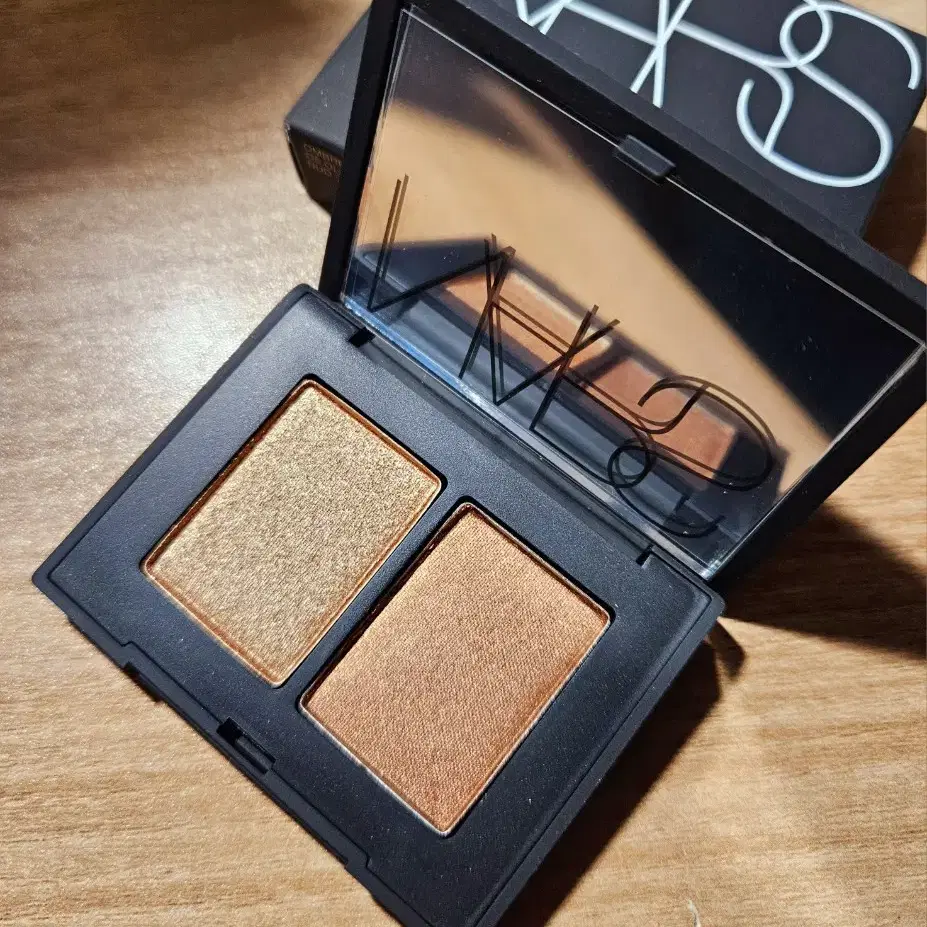 NARS 나스 이졸데 아이섀도우