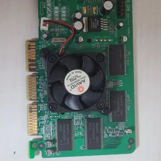 geforce2 mx200 32m