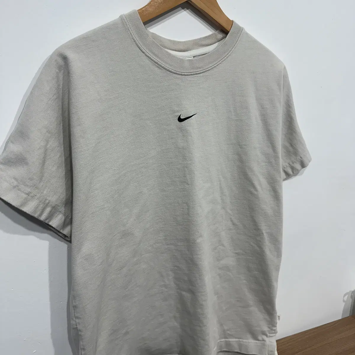 나이키 nike 센터로고 반팔티셔츠