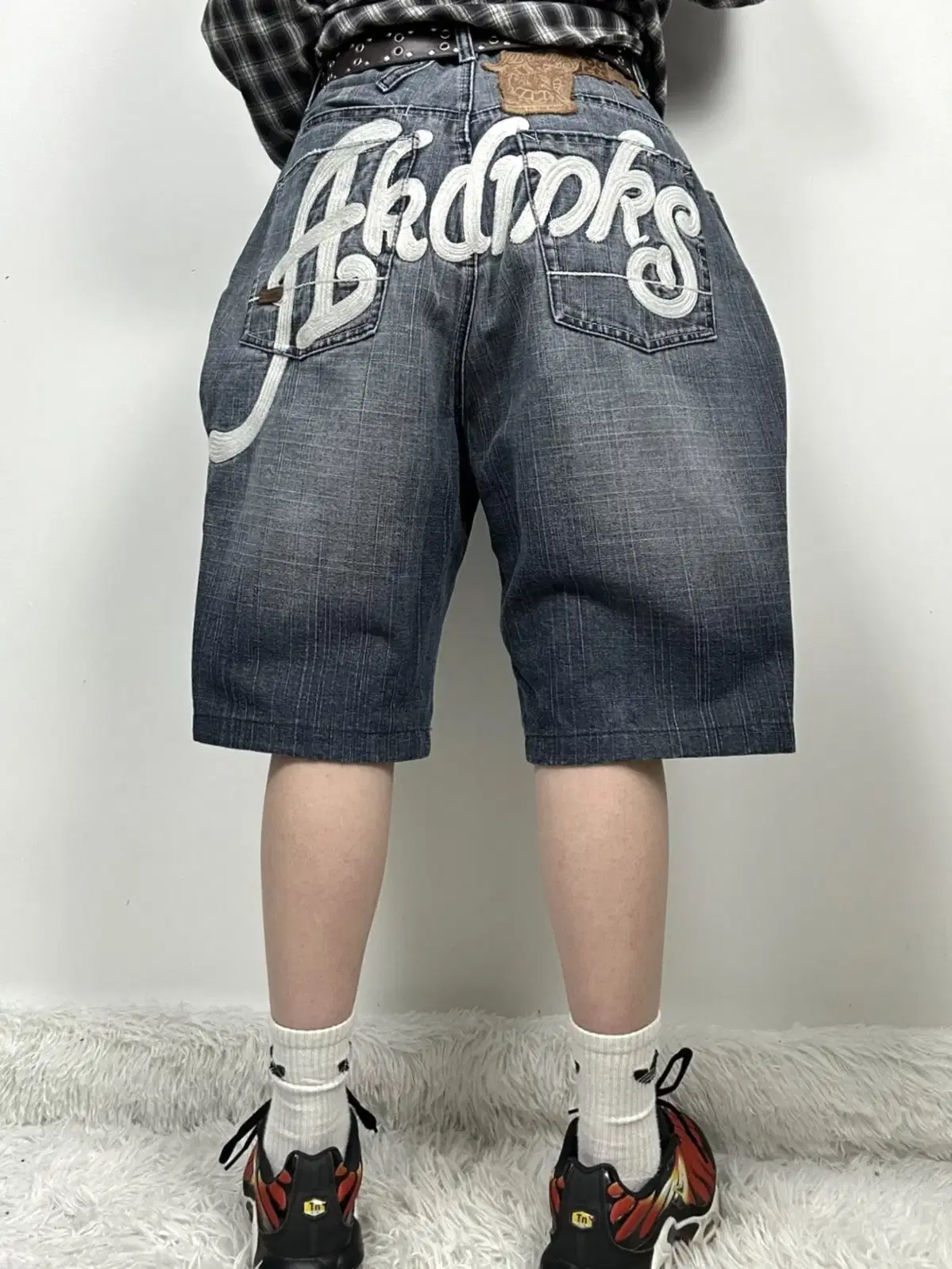 AKDMS Academic Hip Hop Old School Denim Vahn