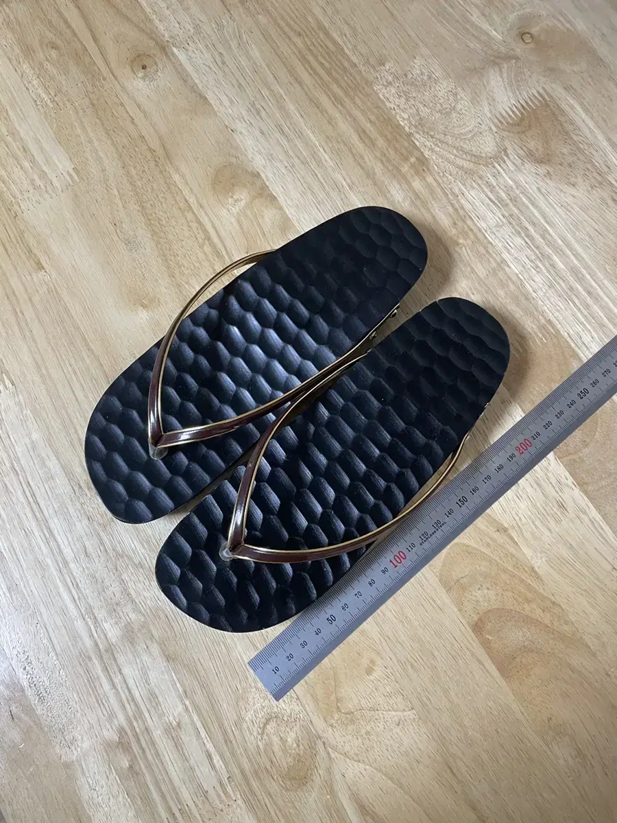 Flip Flops New 230 225