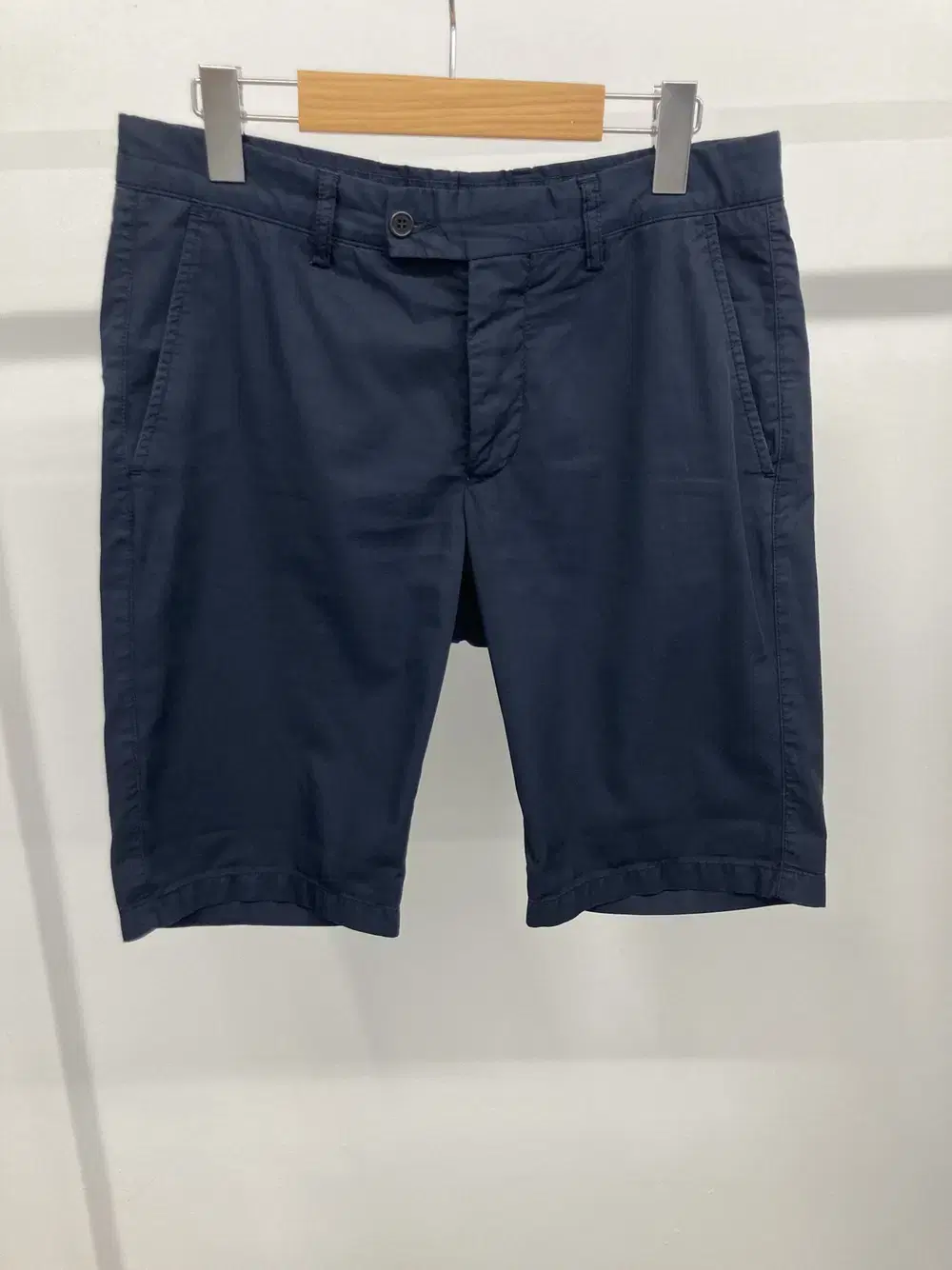 Aspesi navy-washed cotton shorts vahn