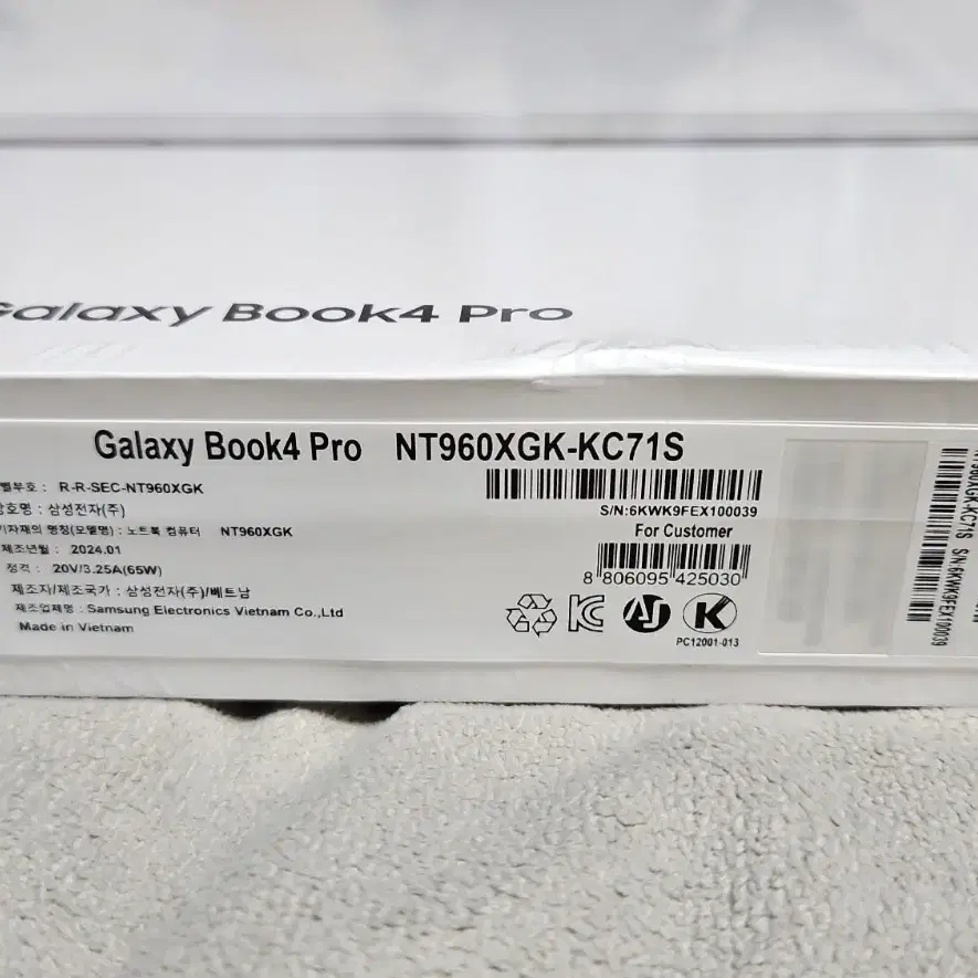 Galaxy Book4 Pro NT960XGK-KC71S