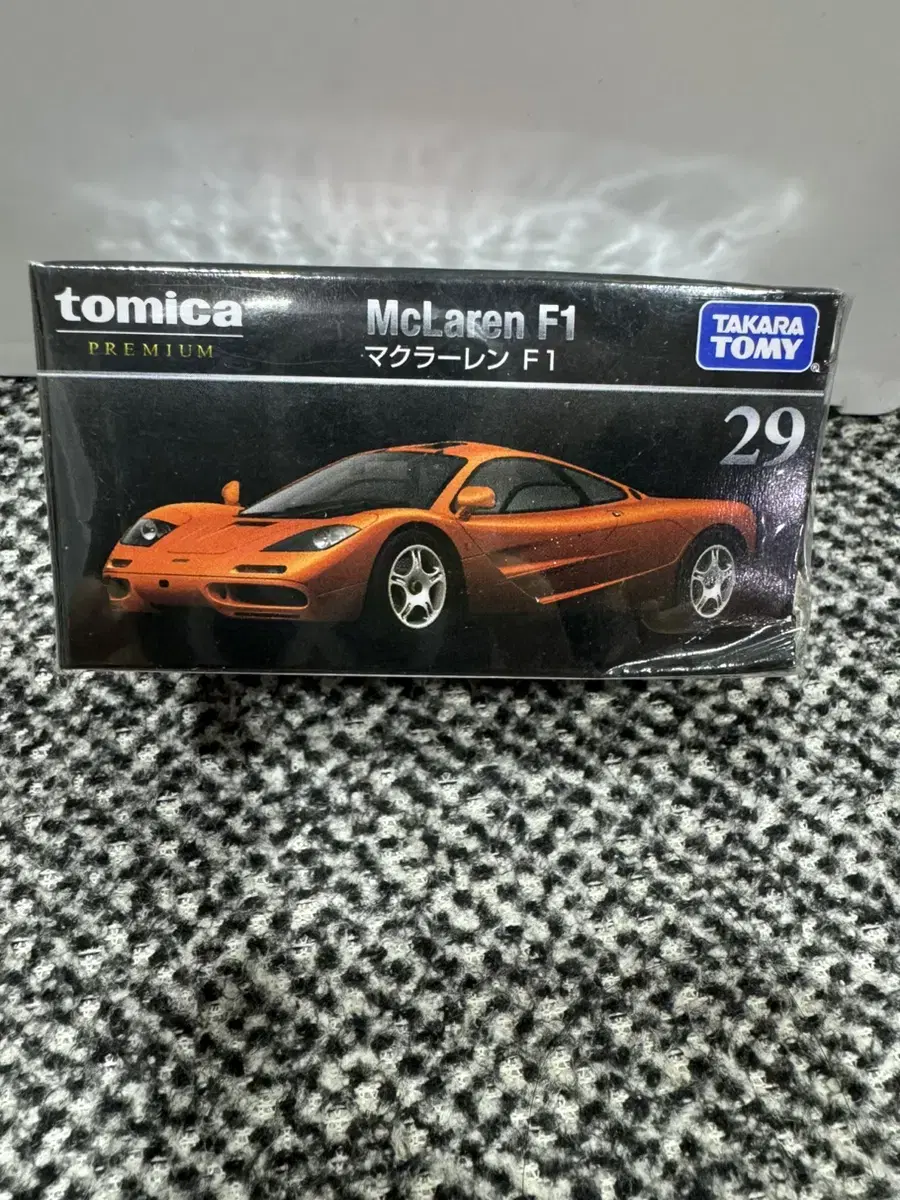 1:64 Tomica Premium Mexaren F1 Unsealed