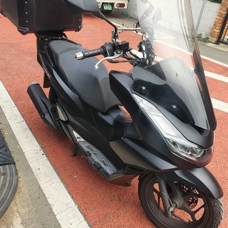 PCX 21년식 팝니다.