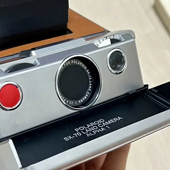 폴라로이드 카메라  SX-70 알파1 풀박스 초레어템