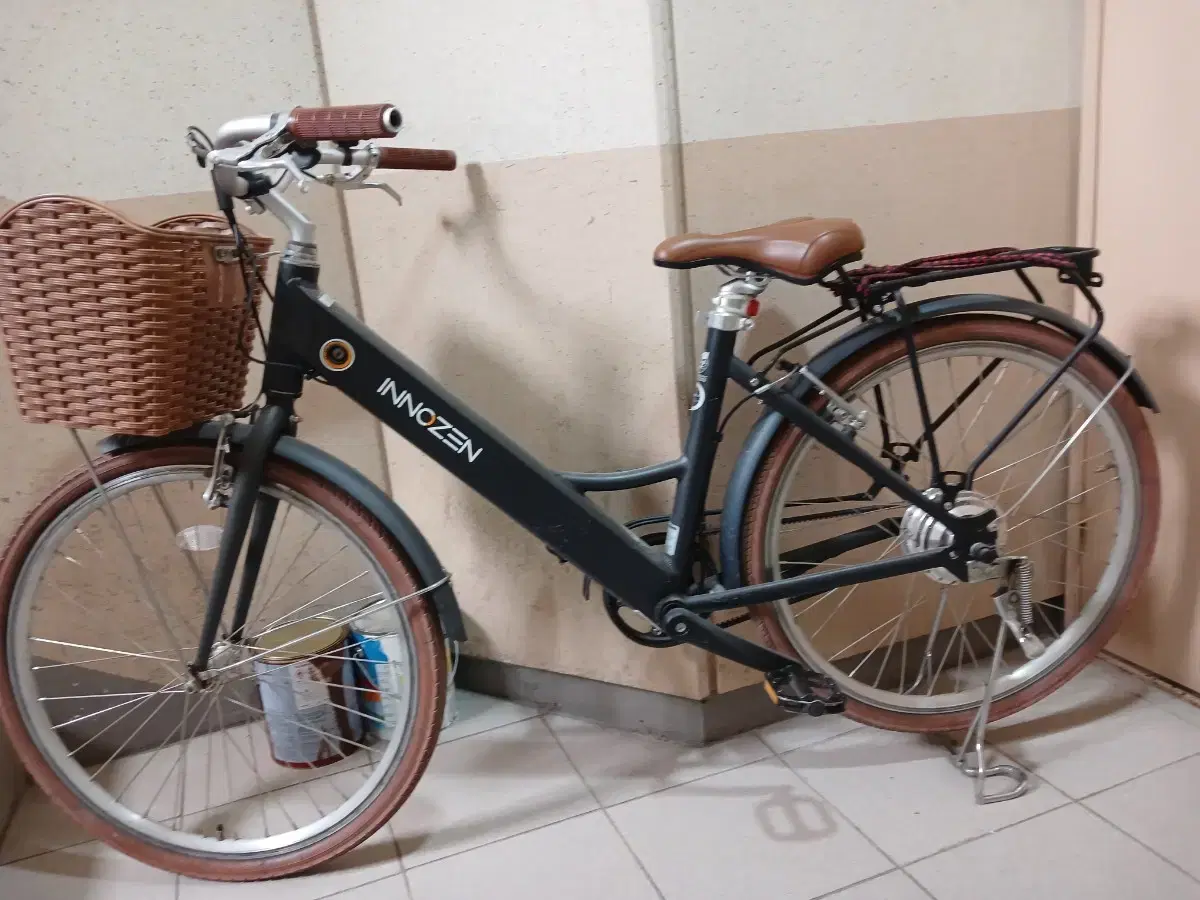 Sell a throttle-controlled bicycle (can be driven by pressing)