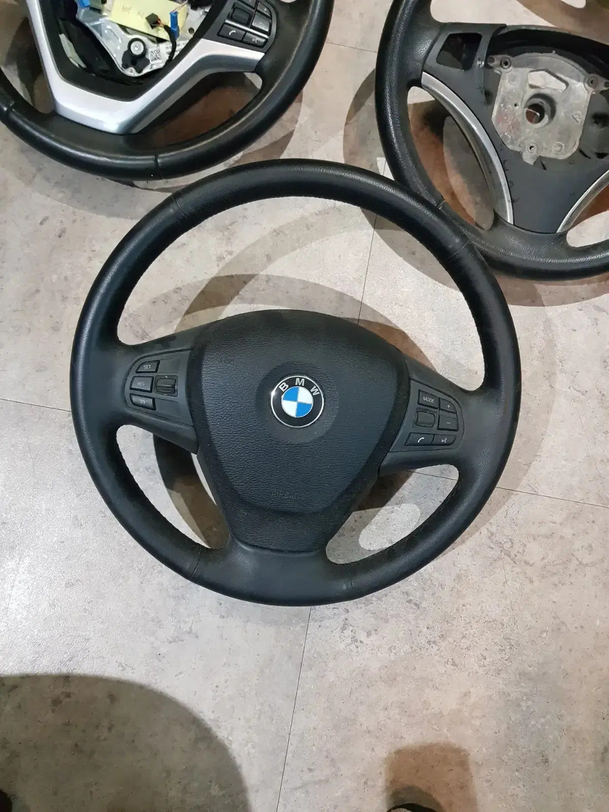 bmw f30 순정 핸들 (에어백포함) 중고