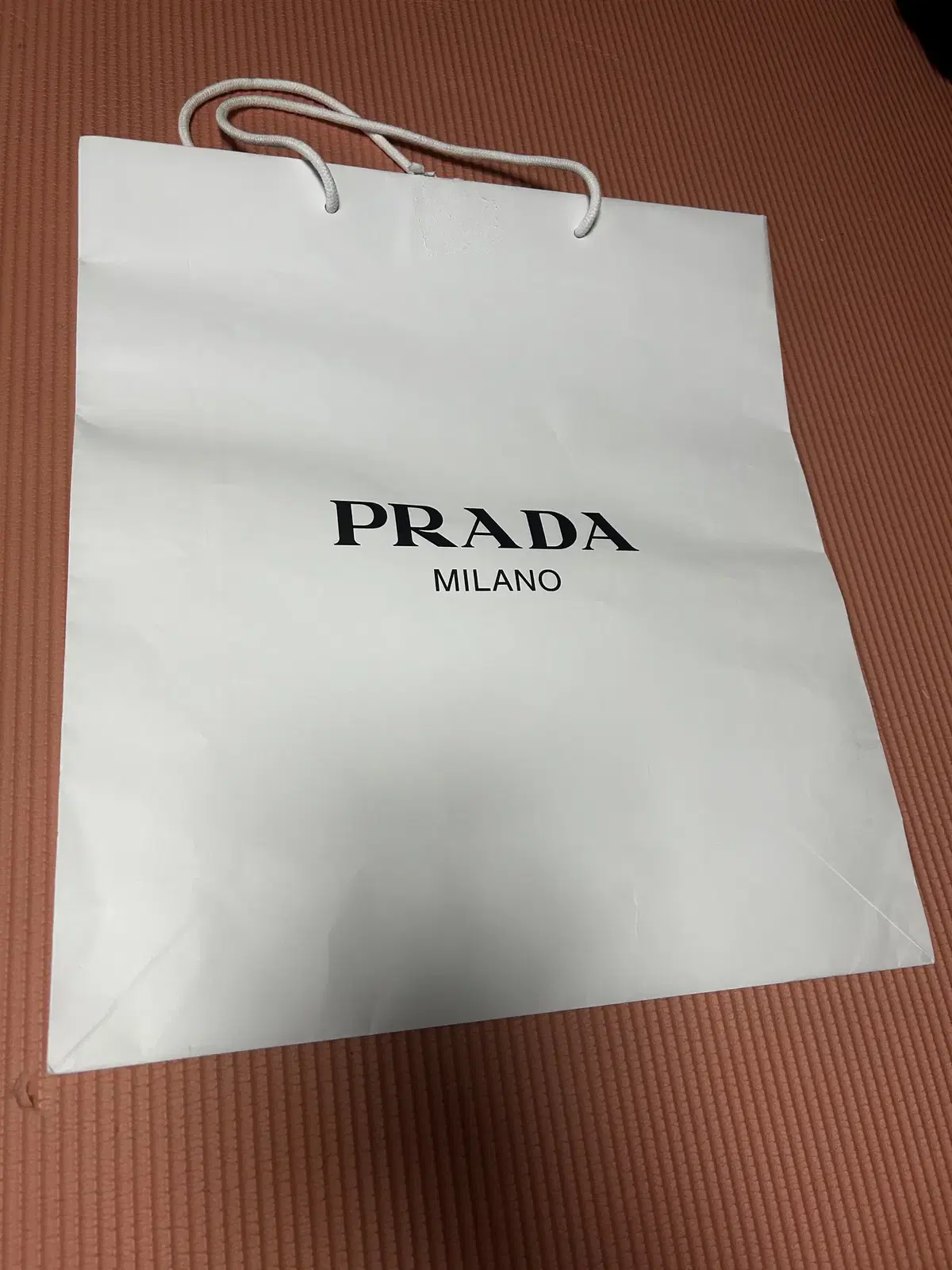 Prada PRADA shopping bag for sale.  - Size: 44-49-15cm