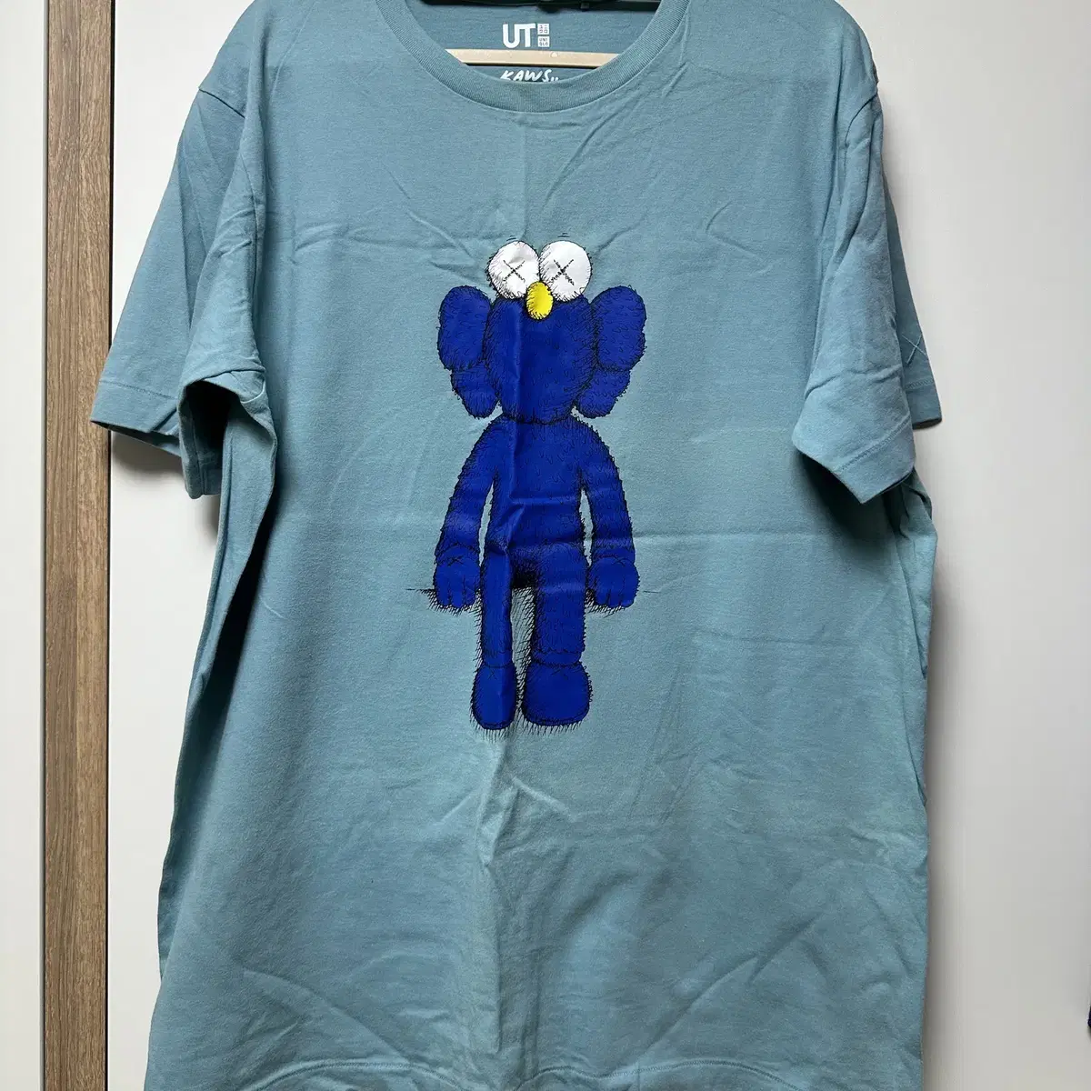 정품 kaws 카우스 콜라보티셔츠 남자 반팔티셔츠 남성 면티셔츠 xl