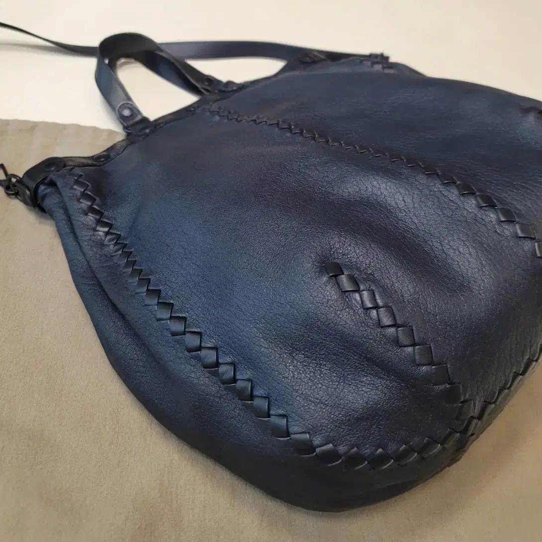 [정품] 보테가 베네타 Bottega veneta 인트레치아노 호보 토트