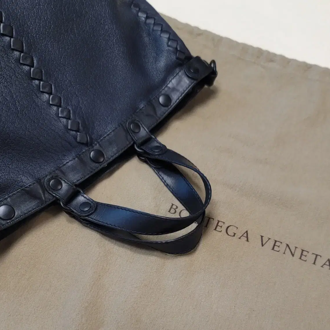 [정품] 보테가 베네타 Bottega veneta 인트레치아노 호보 토트