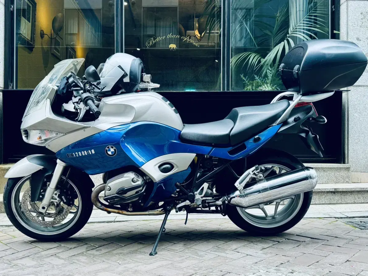 BMW R1200ST