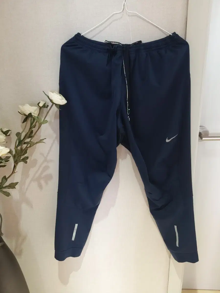 Nike DryFit Running Pants L