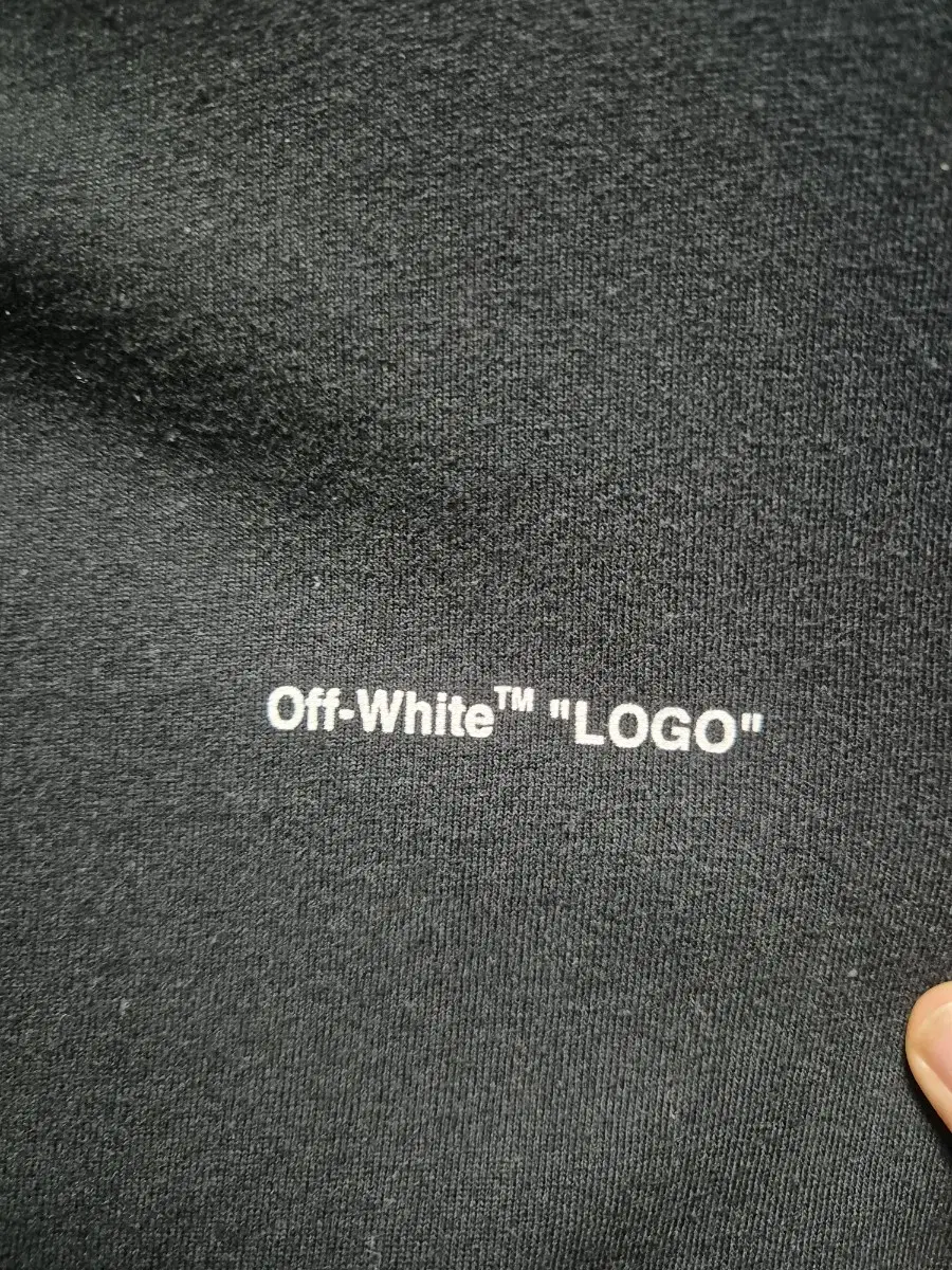 Off-White Genuine Vahn Tee