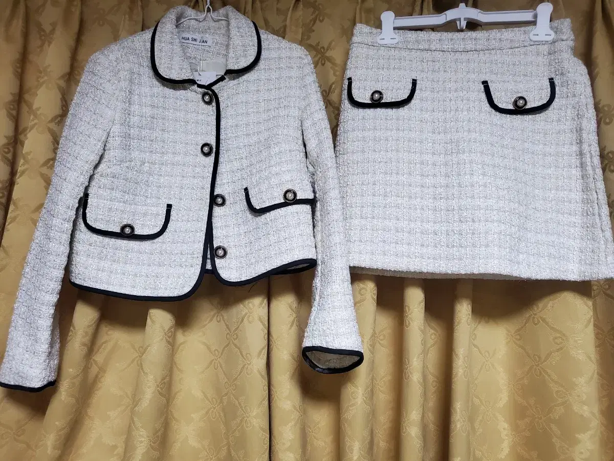 Ivory tweed set (+ jacket as a bonus)