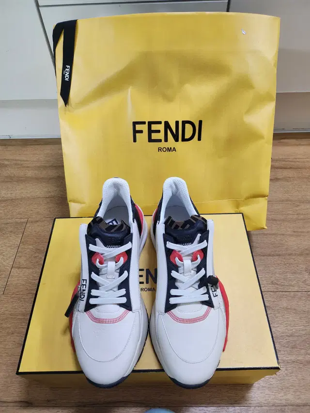 [새상품 초특가 할인] 명품 팬디FENDI 신발 39만원