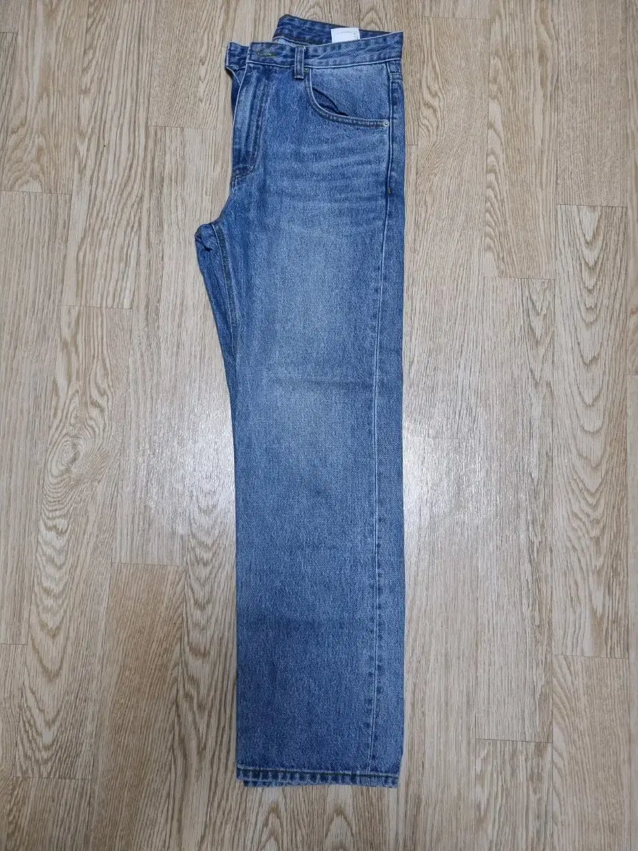 In the Row 5PK Straight Denim Pants MIDIUM BLUE 1 size