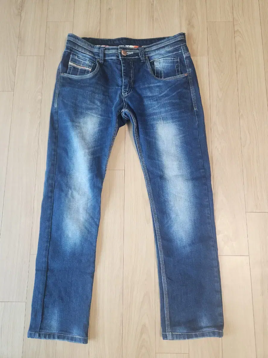 Diesel jeans size 32