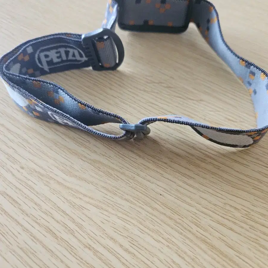 프랑스 PETZL 헤드 랜턴