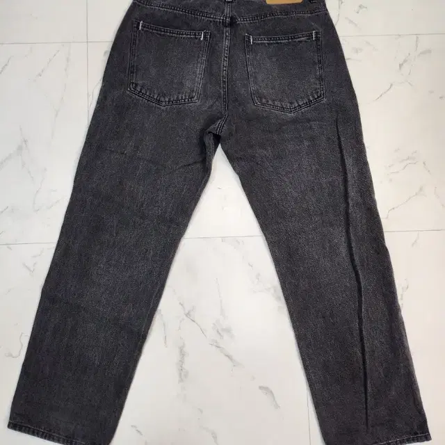 [M]THISISNEVERTHAT Washed Easy Jean