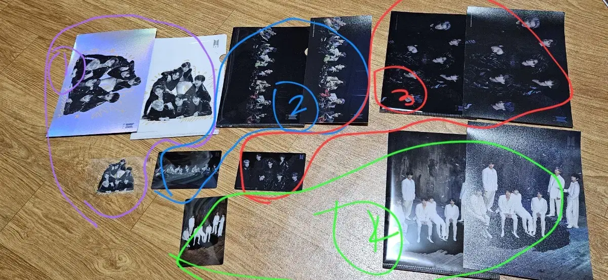 BTS photo cards, posters, L-shaped files (unofficial goods X, official goods O)