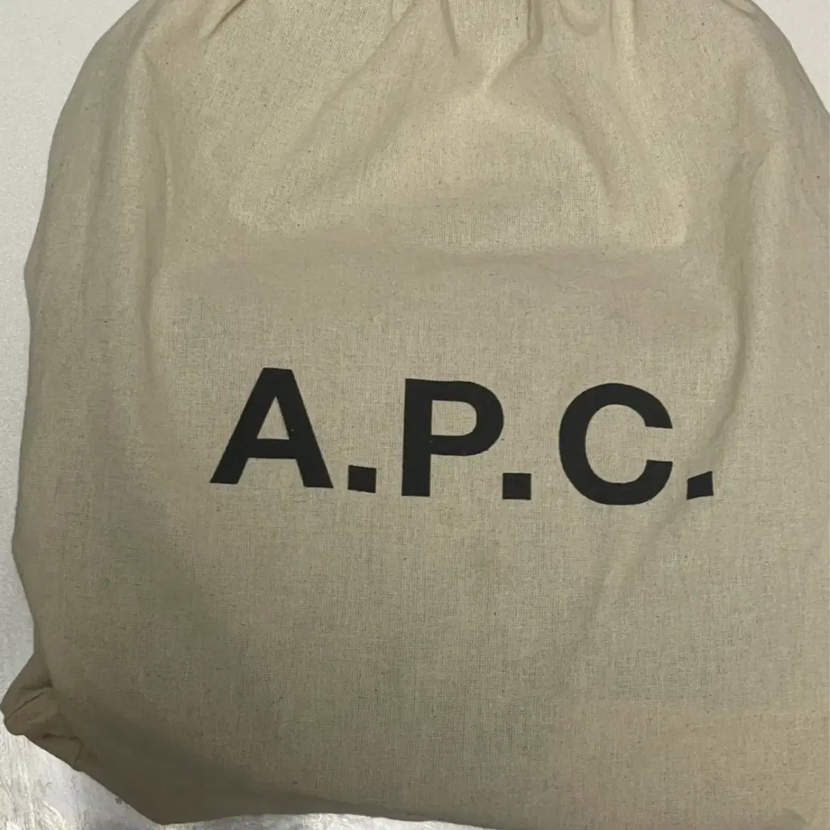 A.P.C 제네바 사피아노 판매합니다