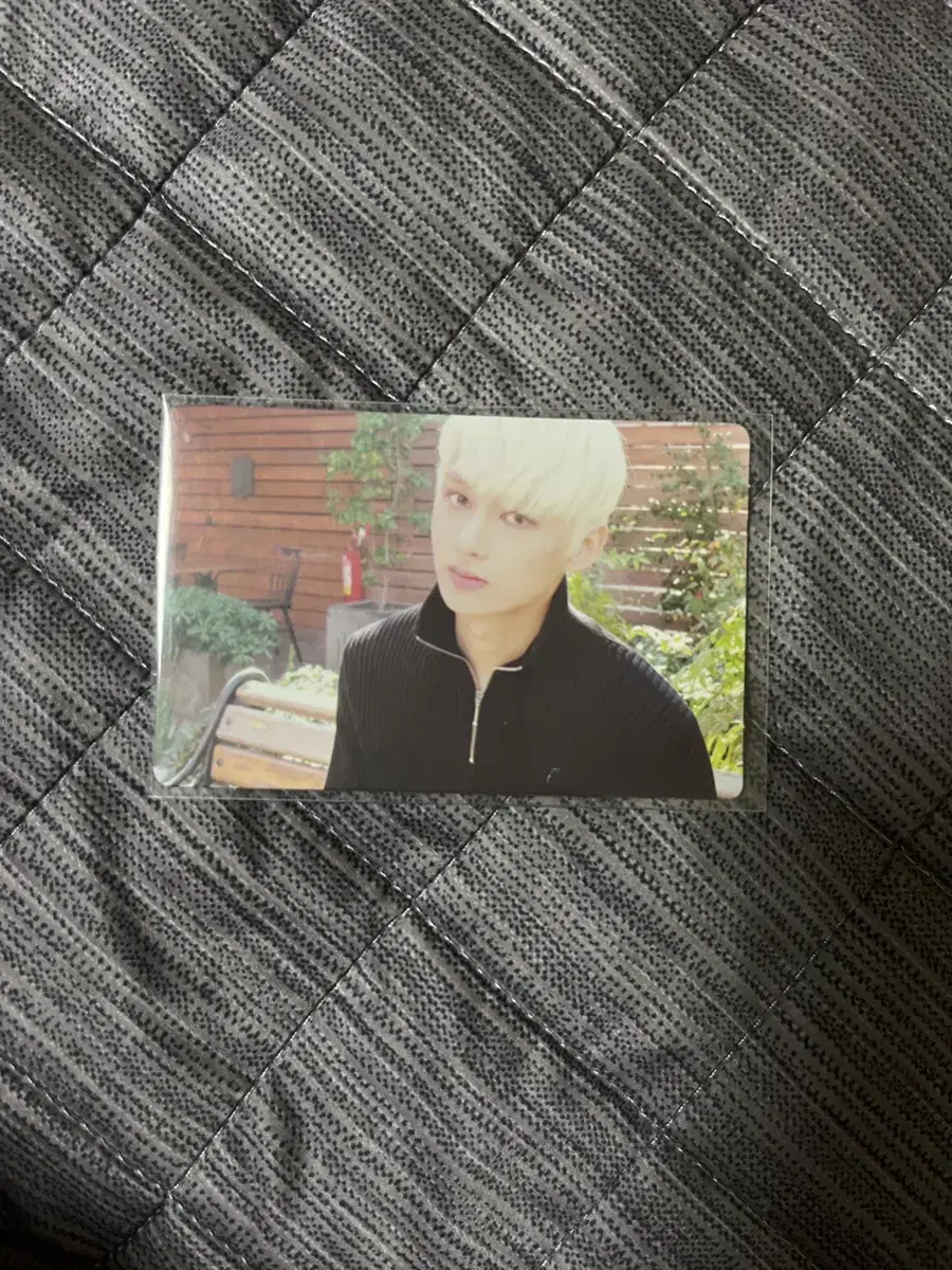 Seventeen jun clap orange photocard