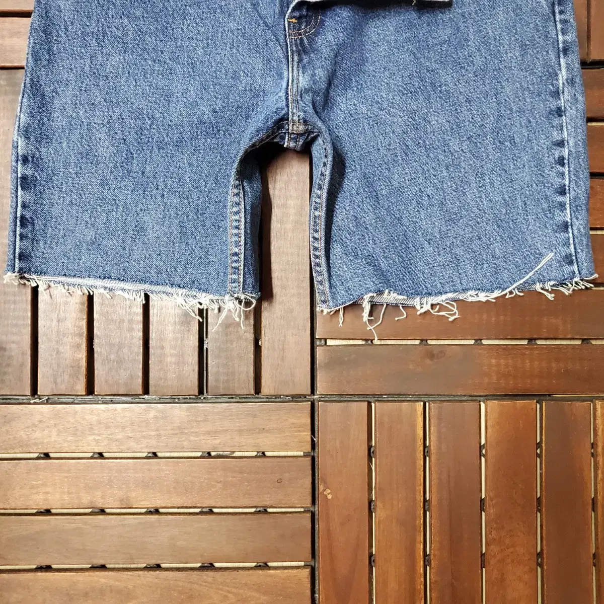 90s Levis 519 Shorts (32 inch)