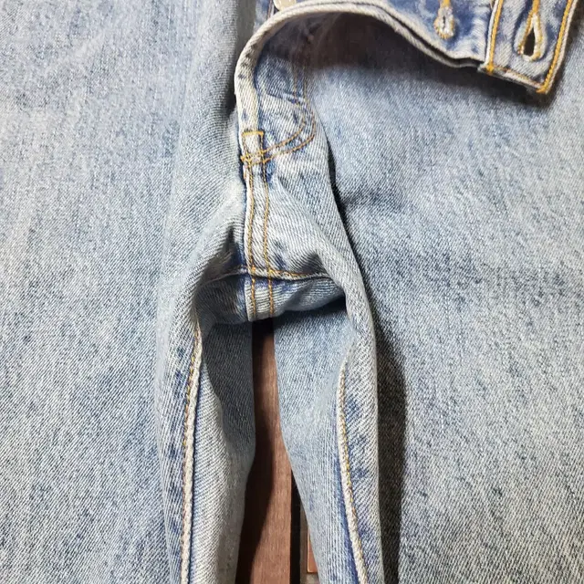 00s Levis 501 Shorts made in Mexico (34