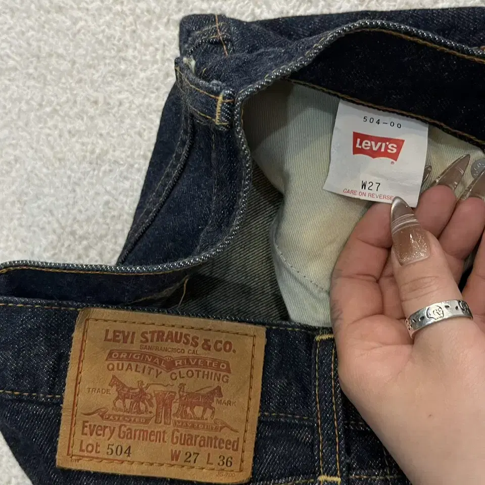 (정품) Levis 리바이스 JPN 504 진청데님팬츠[27]