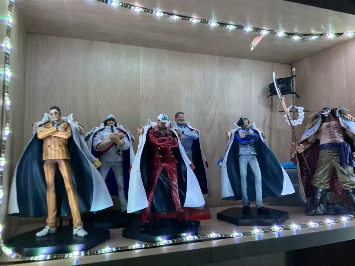 ONEPIECE Figures Sargent Gough Shanks Whitebeard Mihawk