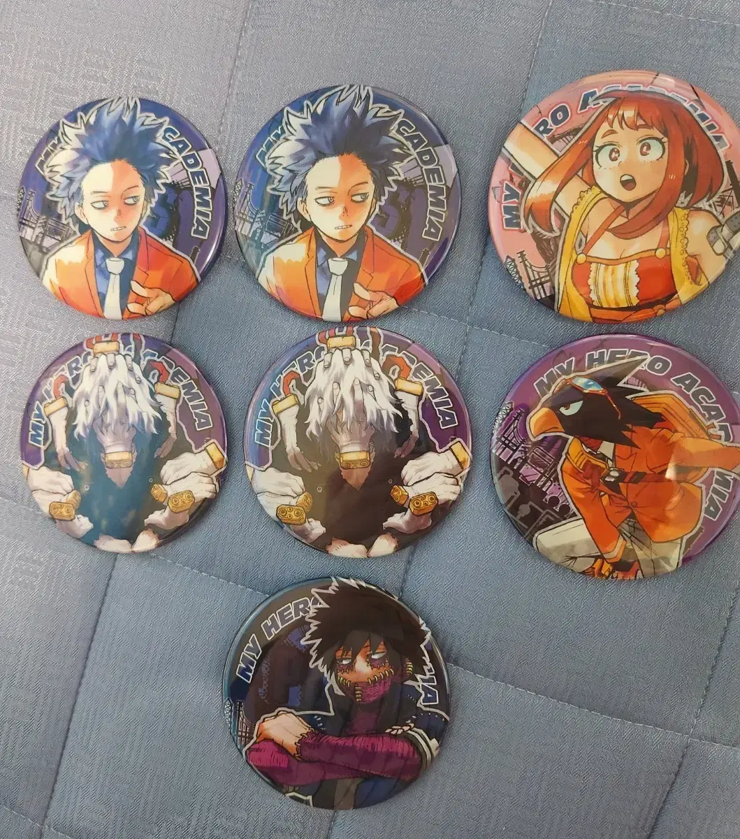 Hiroaka Canbadge sell MyHeroacademia