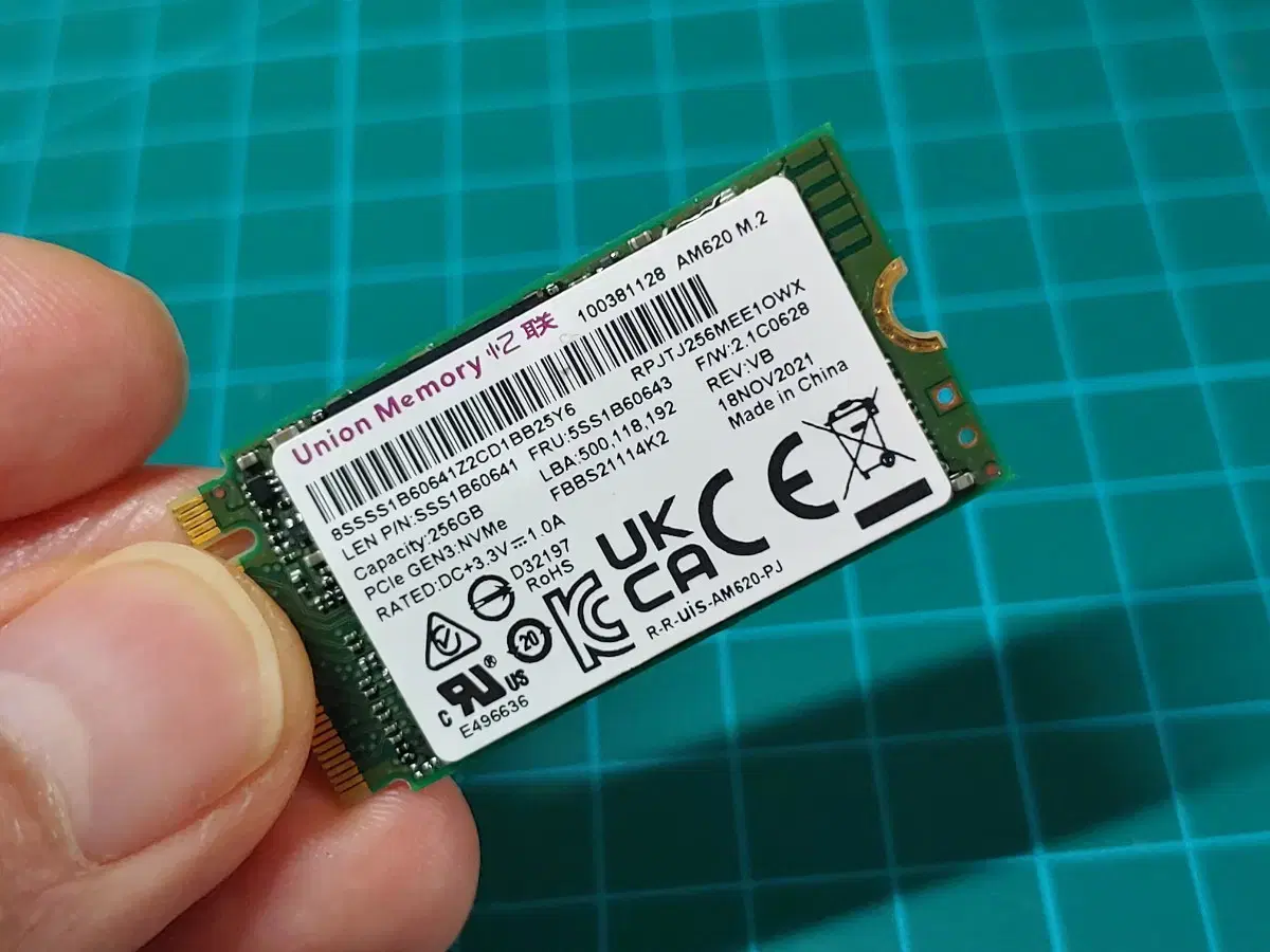 레노버 (2242 규격) 256GB PCle M.2 NVMe SSD