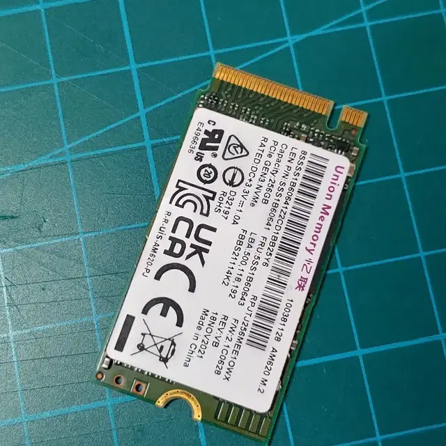 레노버 (2242 규격) 256GB PCle M.2 NVMe SSD